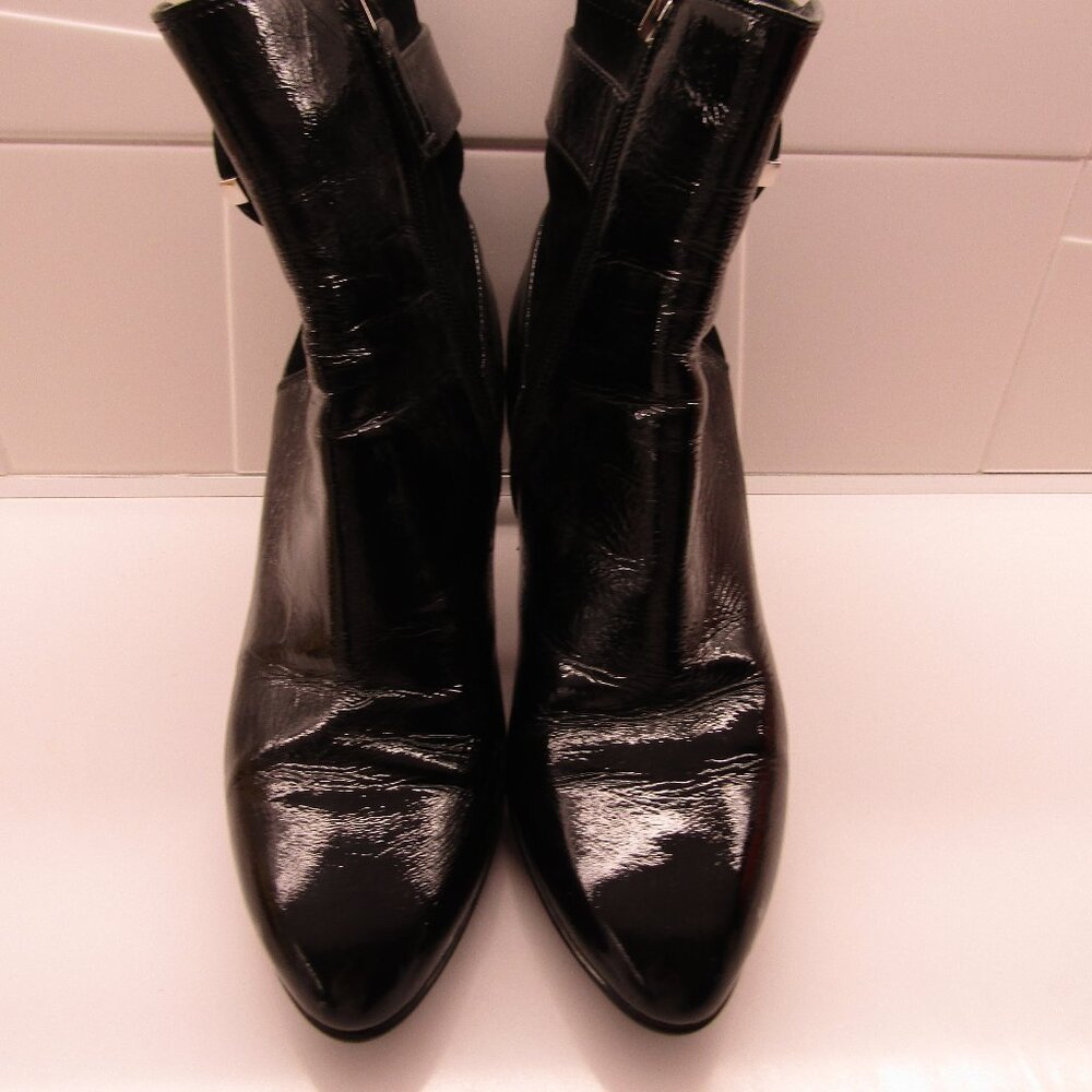 Aquatalia Black Patent Leather Zip Booties Made In Italy Womens-- Size 10 1/2 M